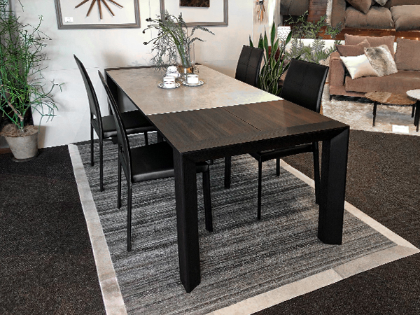 今注目の素材 セラミックダイニングのご紹介 Armonia ブログ