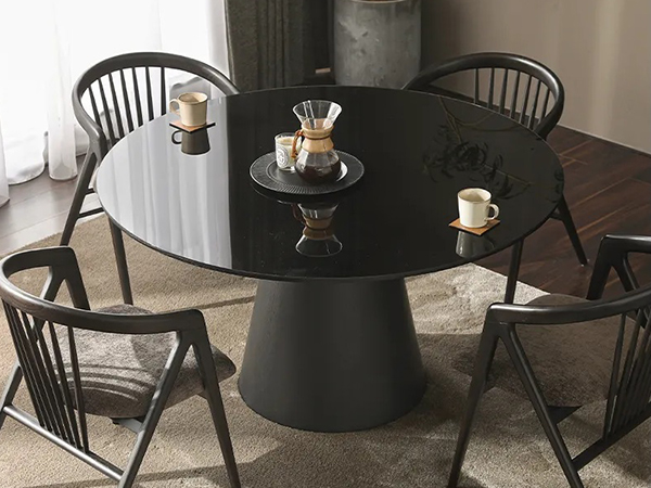 モノトーンなコーディネートにおすすめのテーブルのご紹介。 | Armonia 