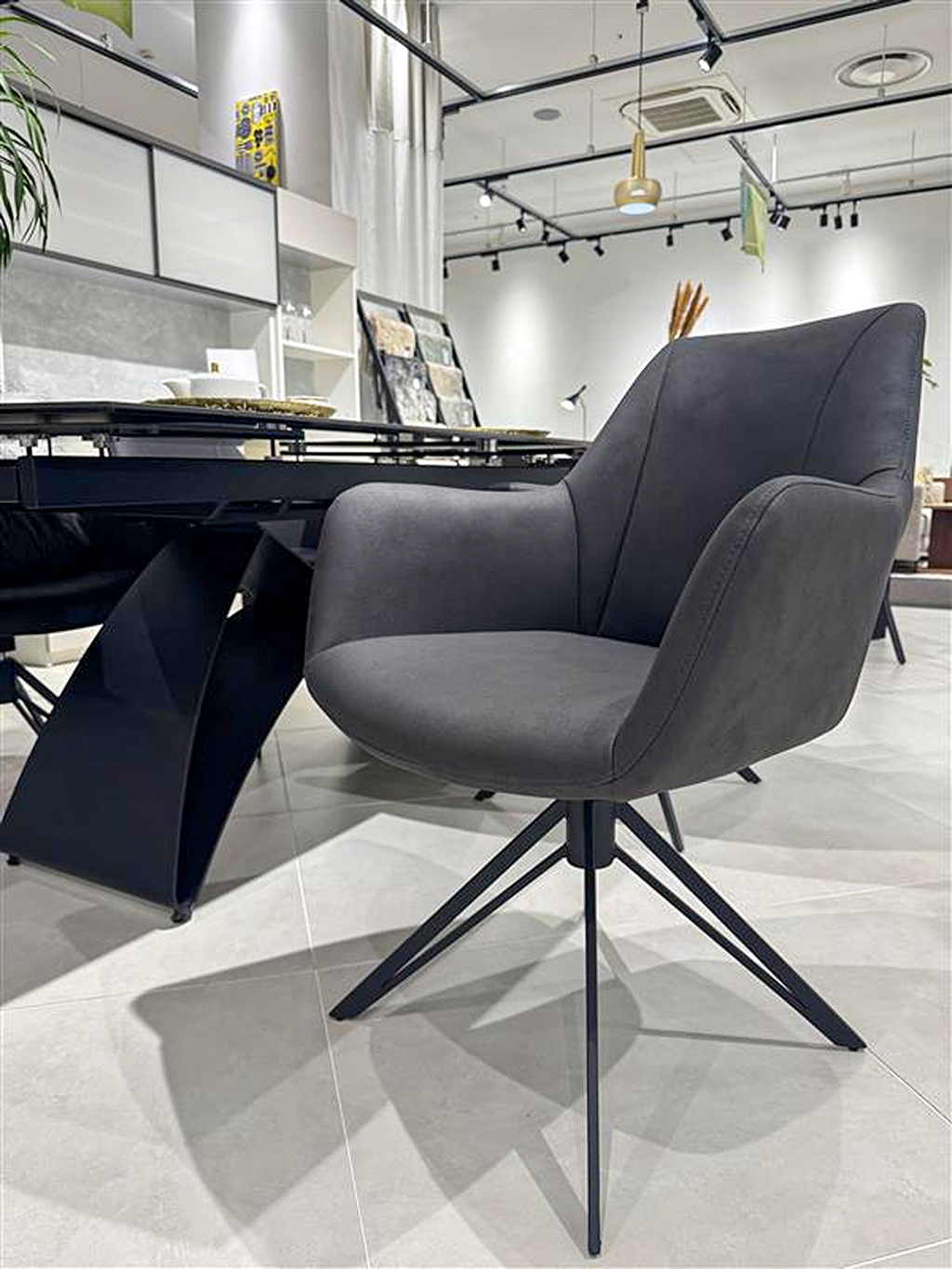 ARMONIA回転チェアのご紹介