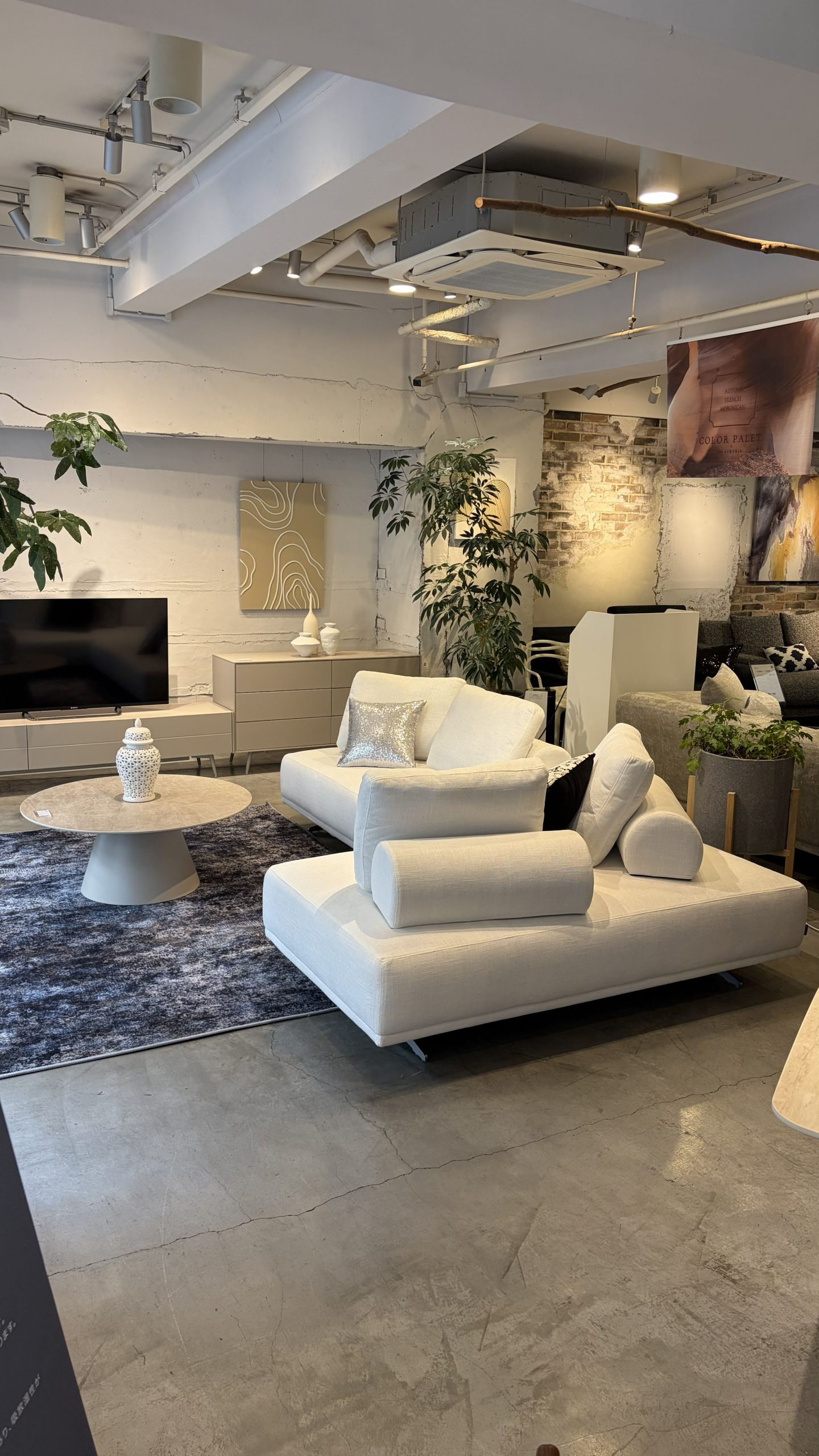 淡色インテリアコーディネートのご紹介