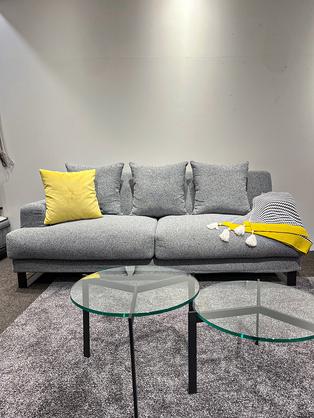 ストレートタイプソファCIELOのご紹介