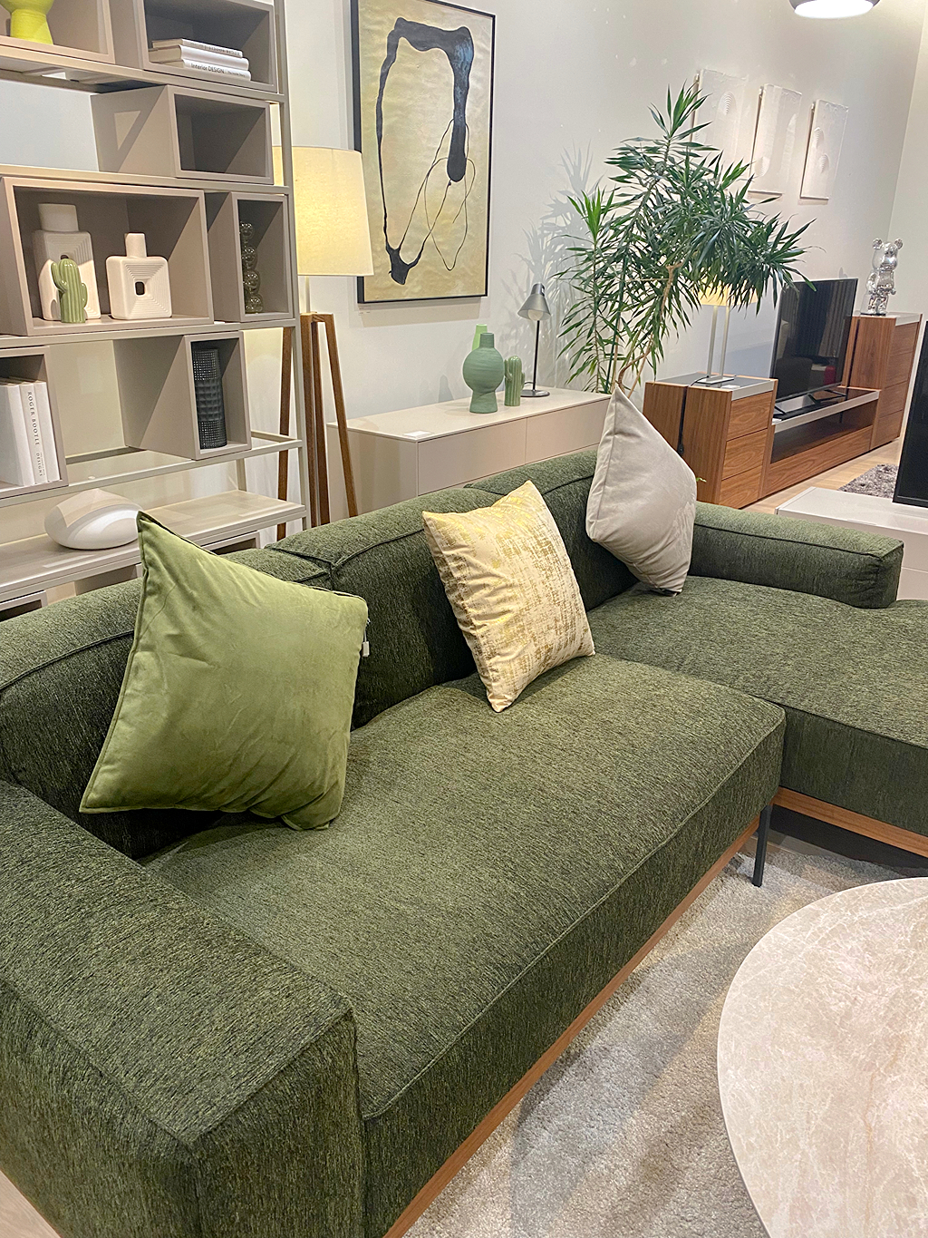 Trave　ゆったりくつろげるカウチソファ