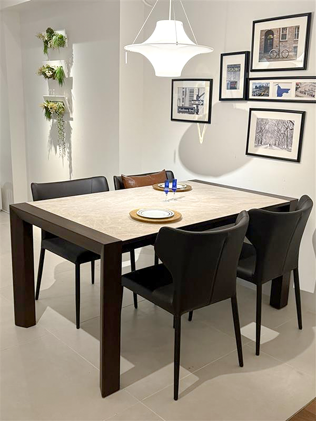 伸長式セラミックダイニング