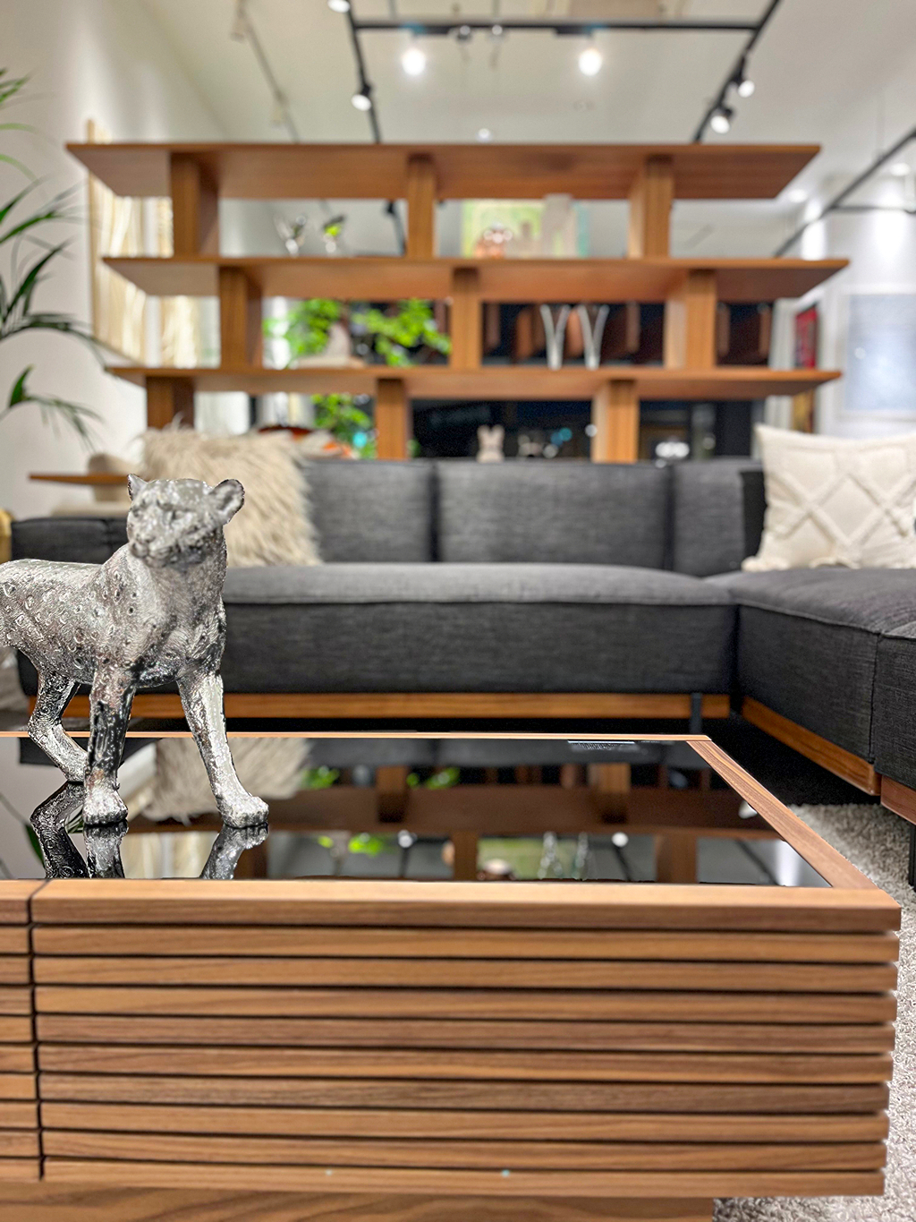 モダン×ナチュラル　ウォールナット系コーディネートのご紹介