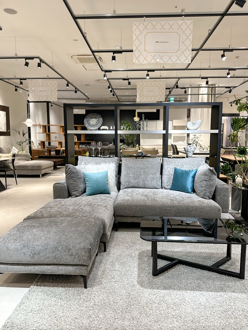 人気ソファの新色入荷しました！