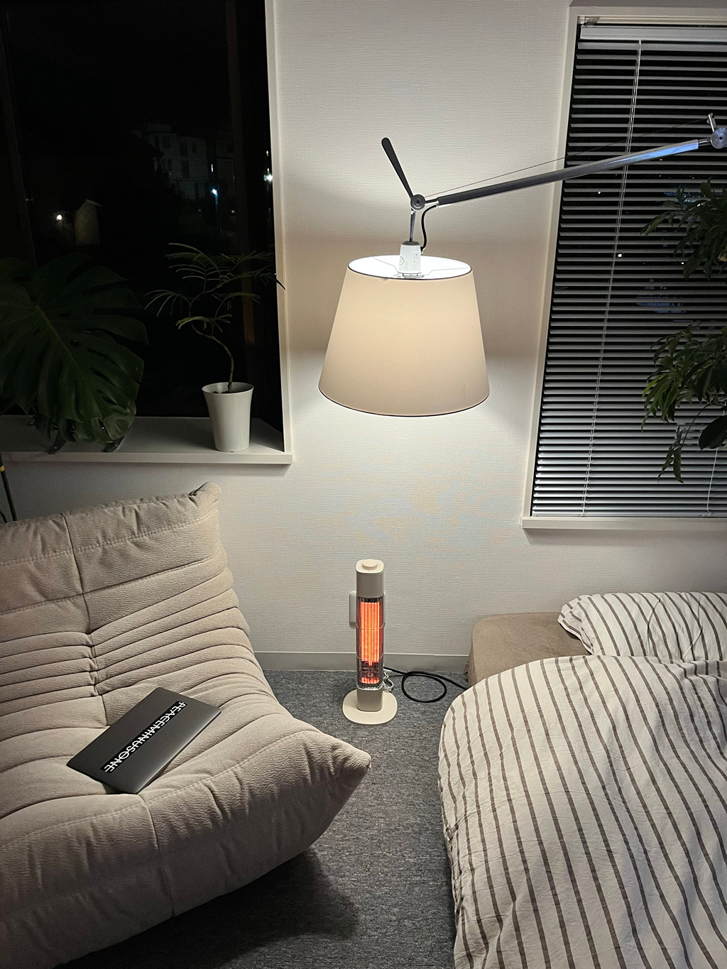 hj002（カーボンヒーター）のご紹介