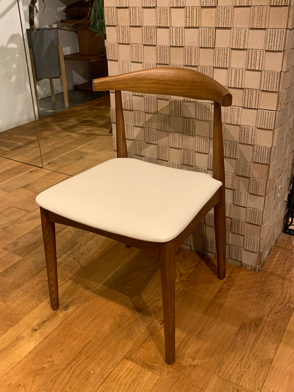 ショートエルボーチェア　HMD-01