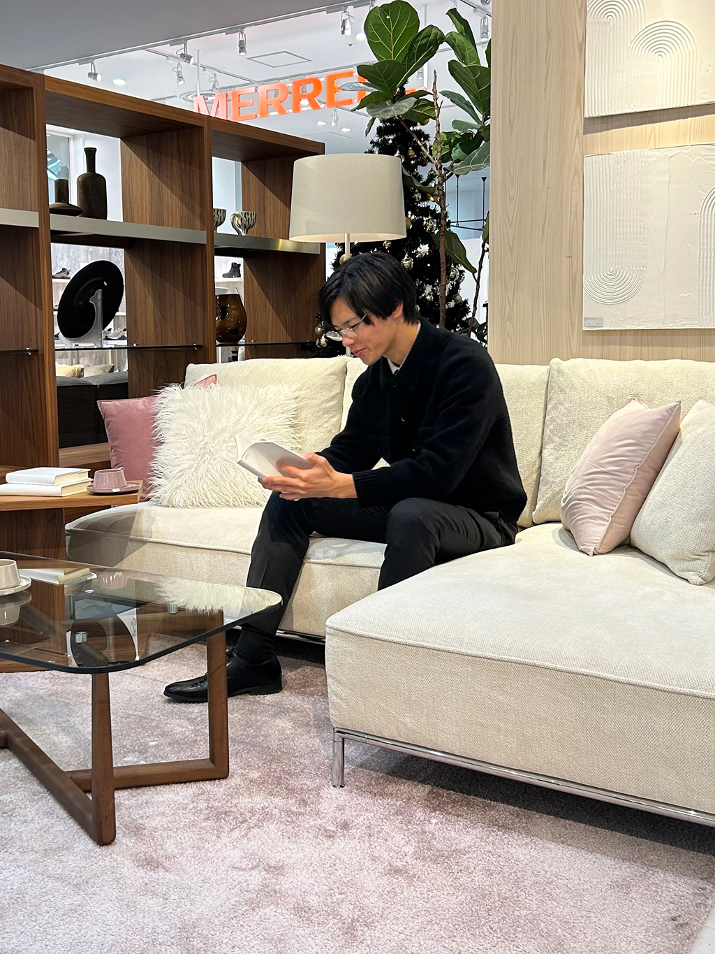 横浜店の人気沸騰中ソファをご紹介