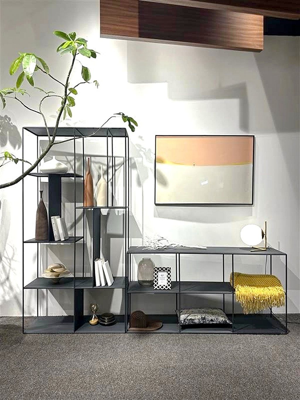 スタイリッシュなオープンシェルフ2点