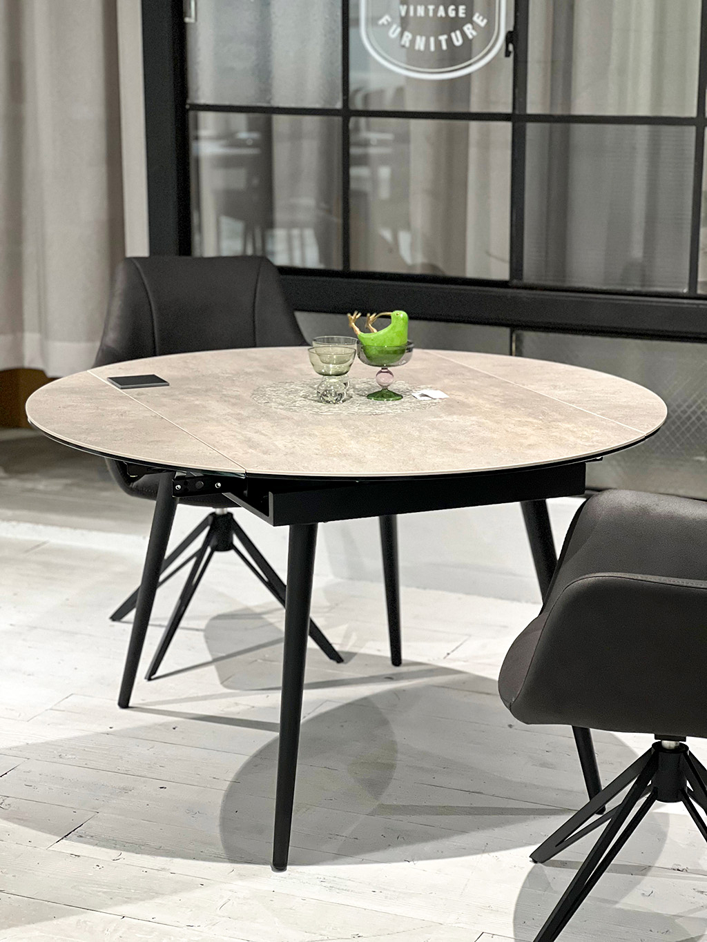 伸長式円形セラミックテーブル